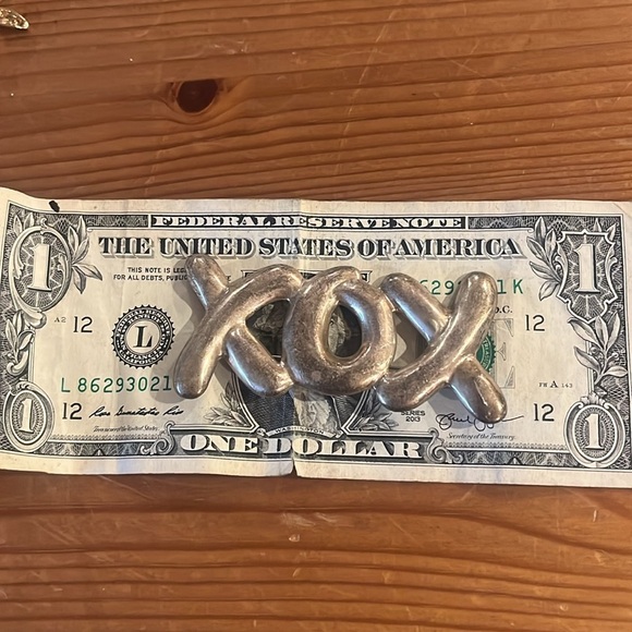 Hugs and Kisses Pin Brooch / Mexican 925 Sterling Silver Puffy Pin - Picture 8 of 9